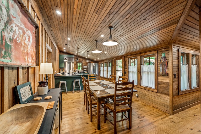Cabins (United States of America, Mentone, Alabama)