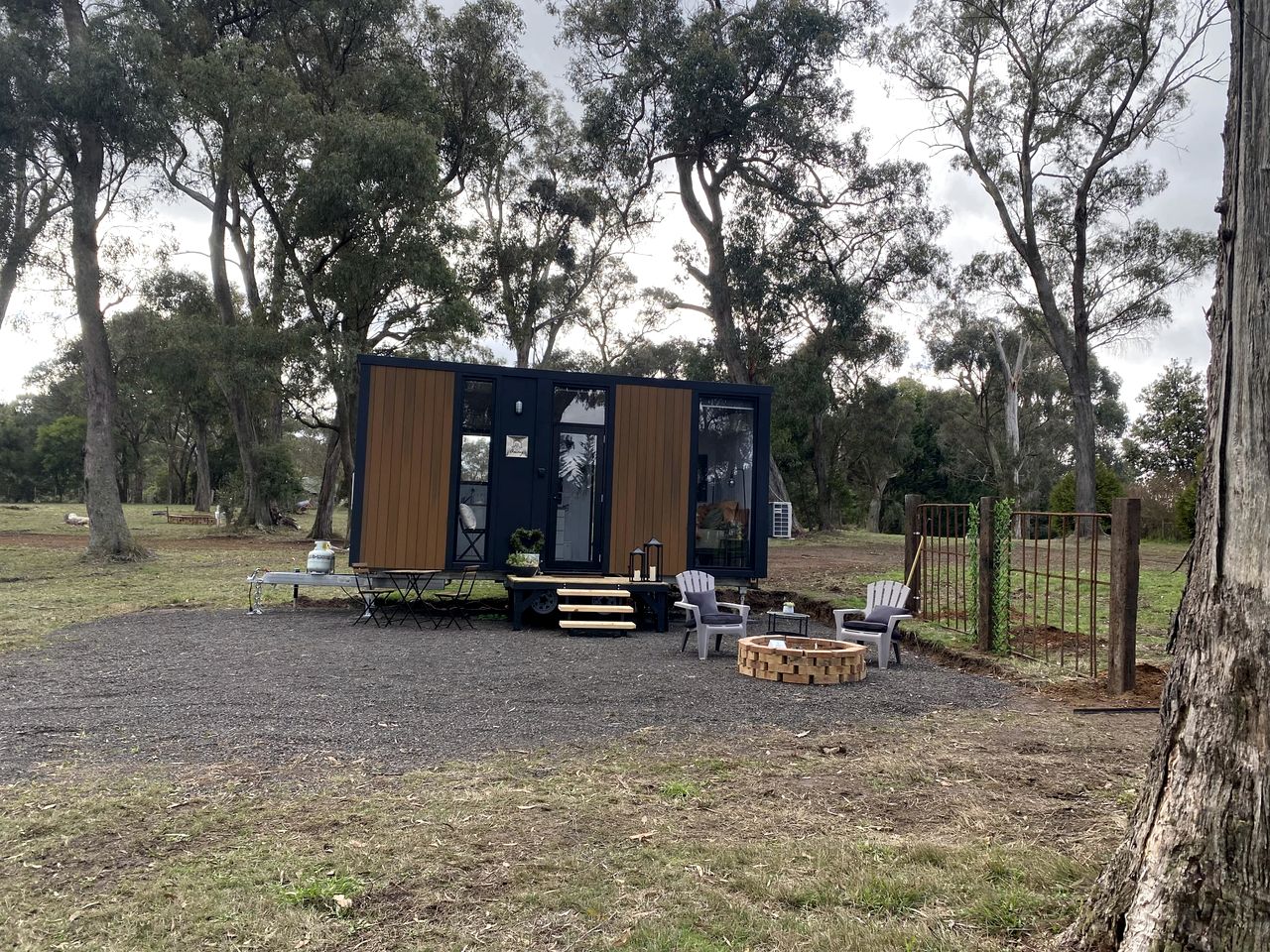 Charming Tiny House Perfect for Outdoor Activities in Victoria