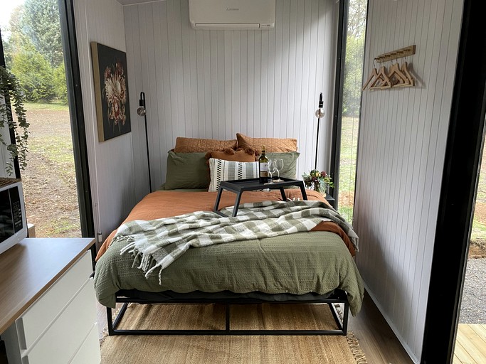 Tiny Houses (Australia, Springmount, Victoria)