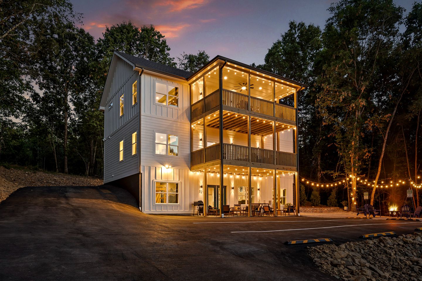 Embrace Nature in this Glorious Cabin in Fairview, Georgia