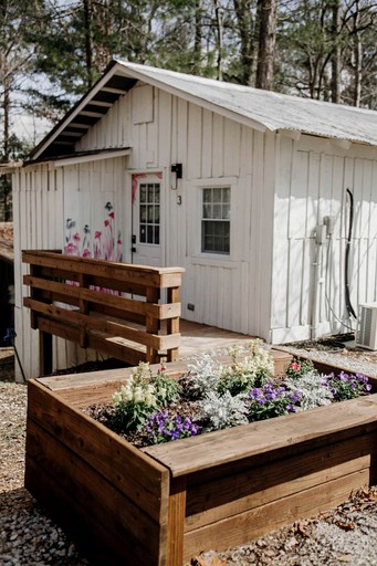 Cabins (United States of America, Tracy City, Tennessee)