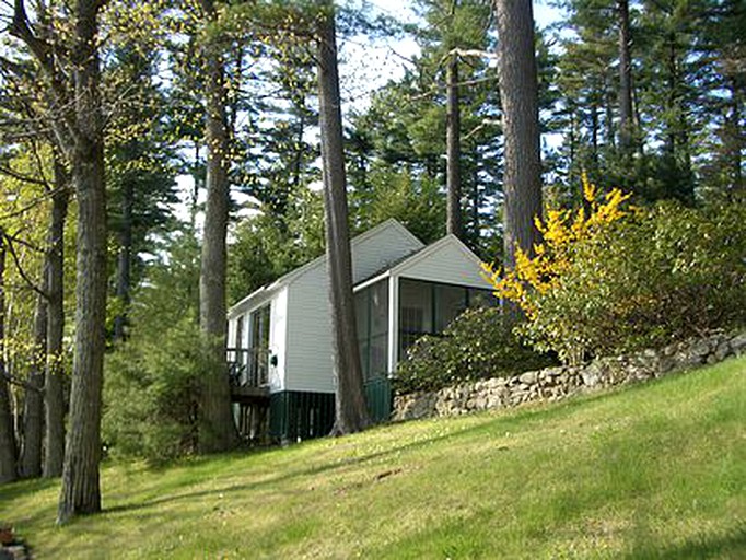 Cottages (Moultonborough, New Hampshire, United States)