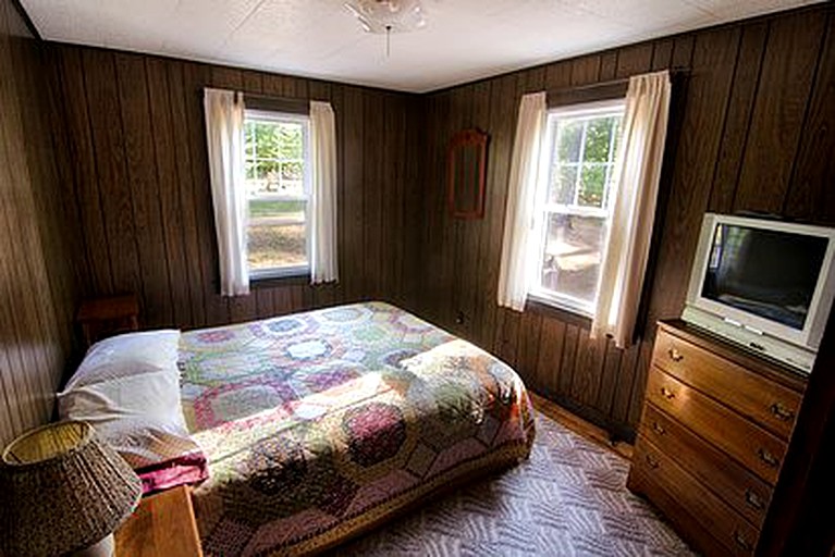 Cottages (Moultonborough, New Hampshire, United States)