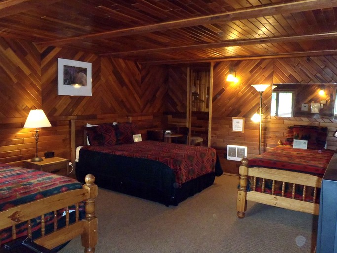 Nature Lodges (Mt. Hood, Oregon, United States)
