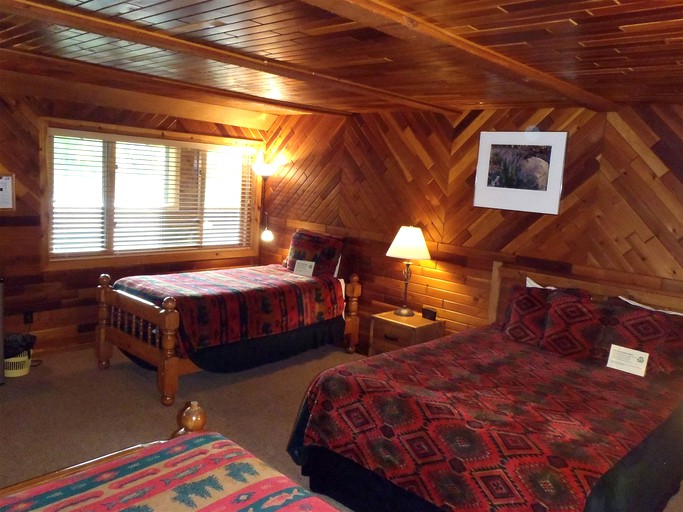 Nature Lodges (Mt. Hood, Oregon, United States)