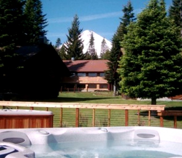 Log Cabins (Mt. Hood, Oregon, United States)