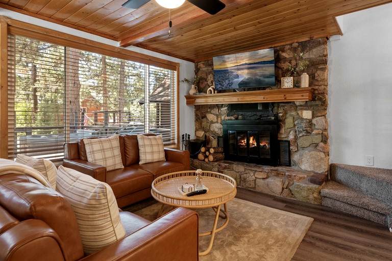 Cabins (United States of America, Big Bear Lake, California)