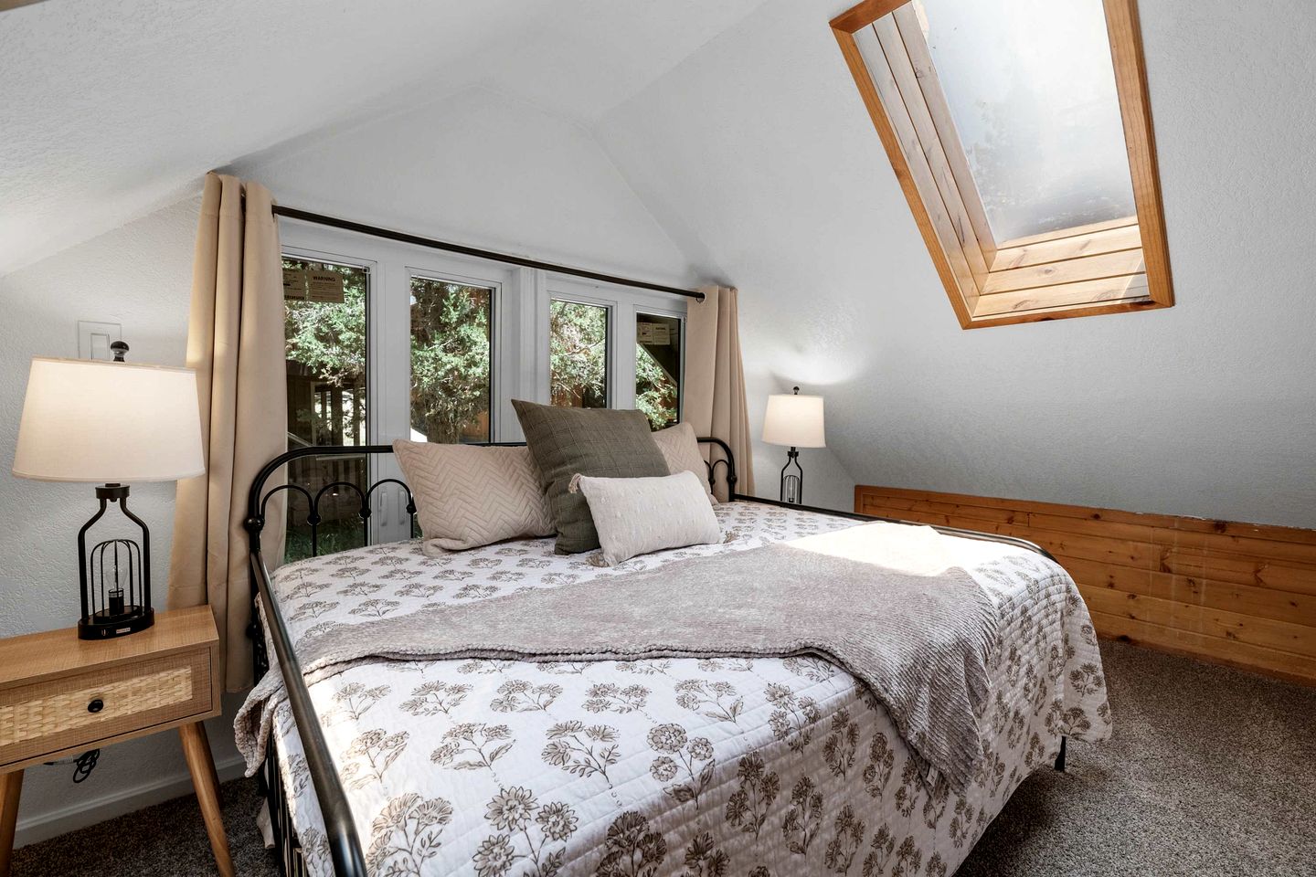 Secluded Mountain Getaway with Fireplace & Adventure Nearby in Big Bear Lake, California