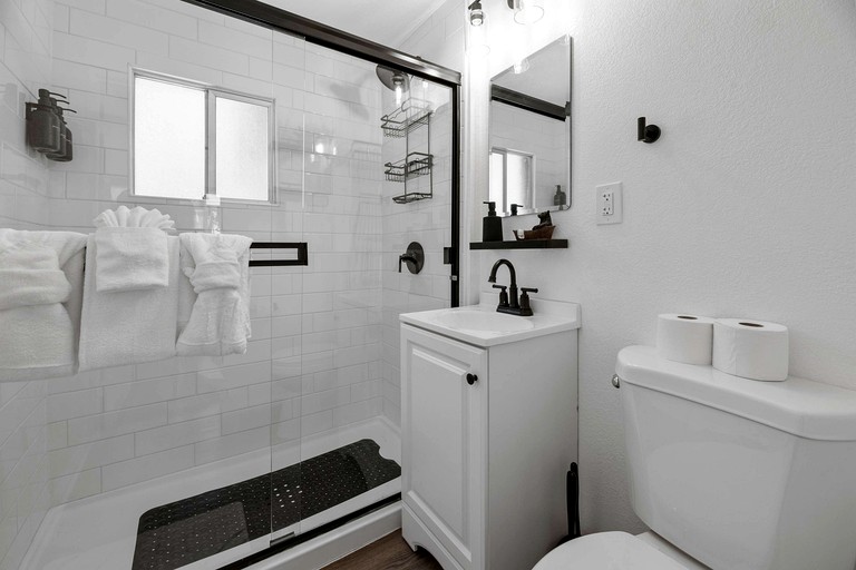 Cabins (United States of America, Big Bear Lake, California)