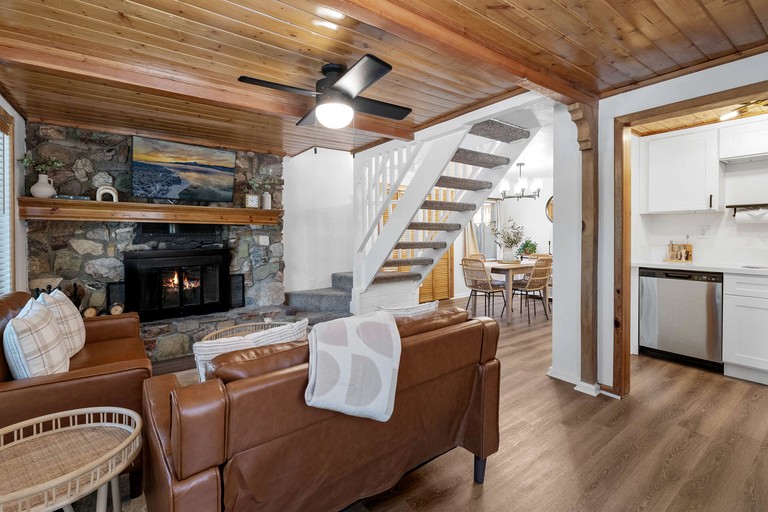 Cabins (United States of America, Big Bear Lake, California)