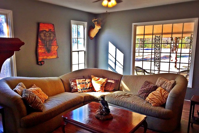 Vacation Rentals (Fosters, Alabama, United States)