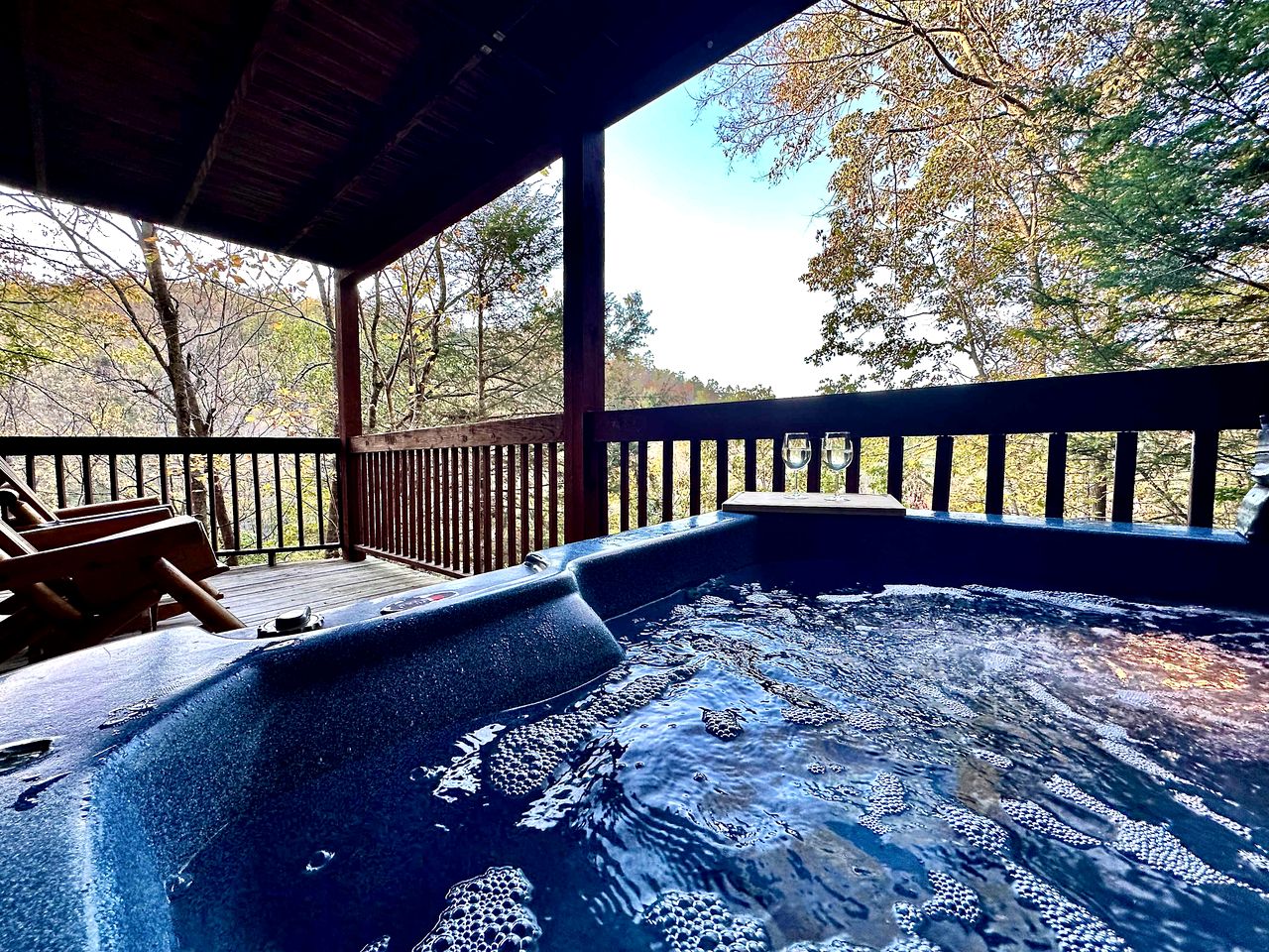 Embrace Nature in this Cosy Cabin with Hot-tub and Fireplace in  Sevierville, Tennessee
