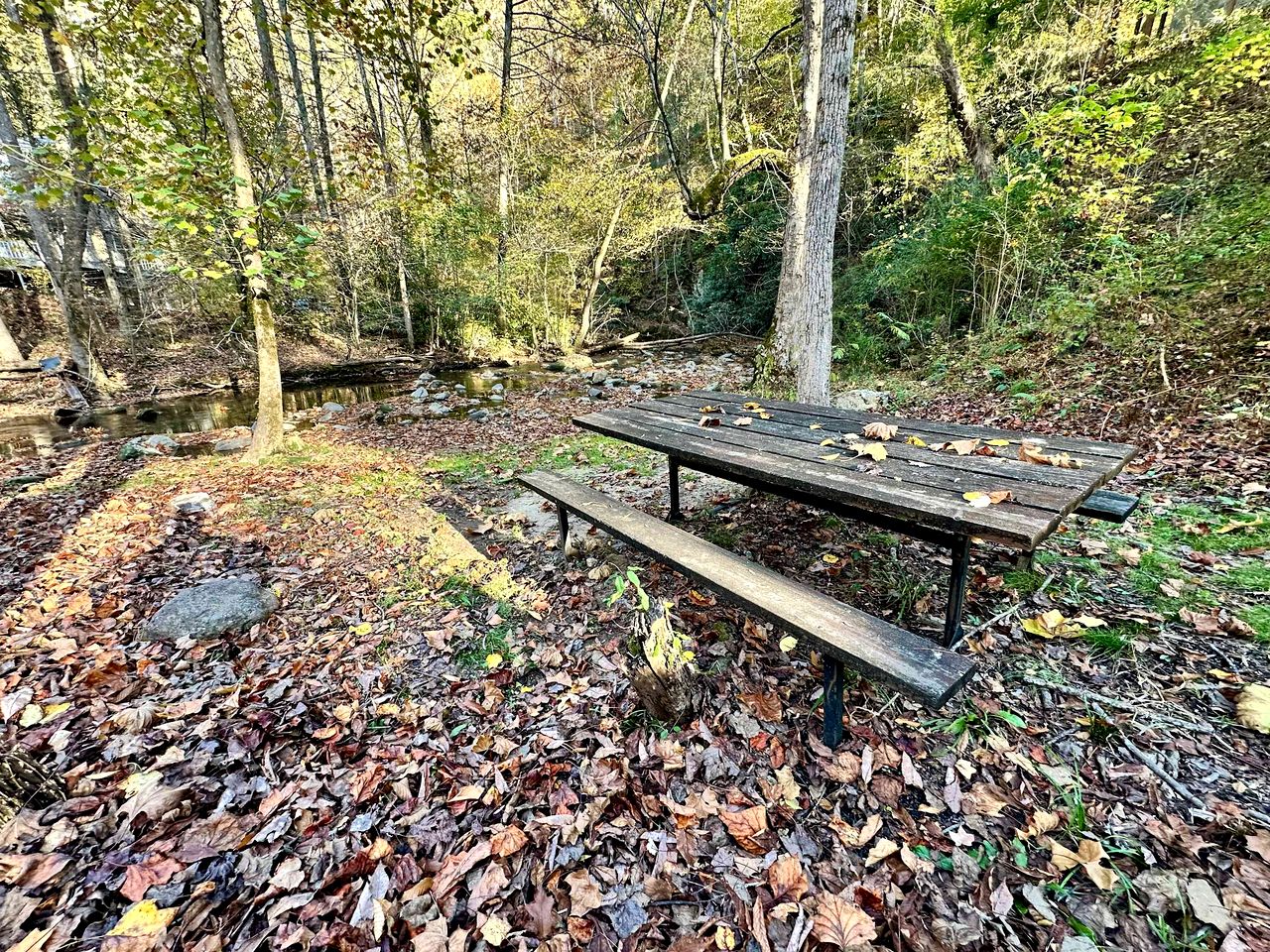 Embrace Nature in this Cosy Cabin with Hot-tub and Fireplace in  Sevierville, Tennessee