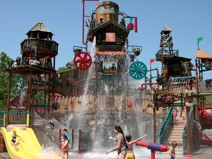 Cabins (United States of America, Sevierville, Tennessee)