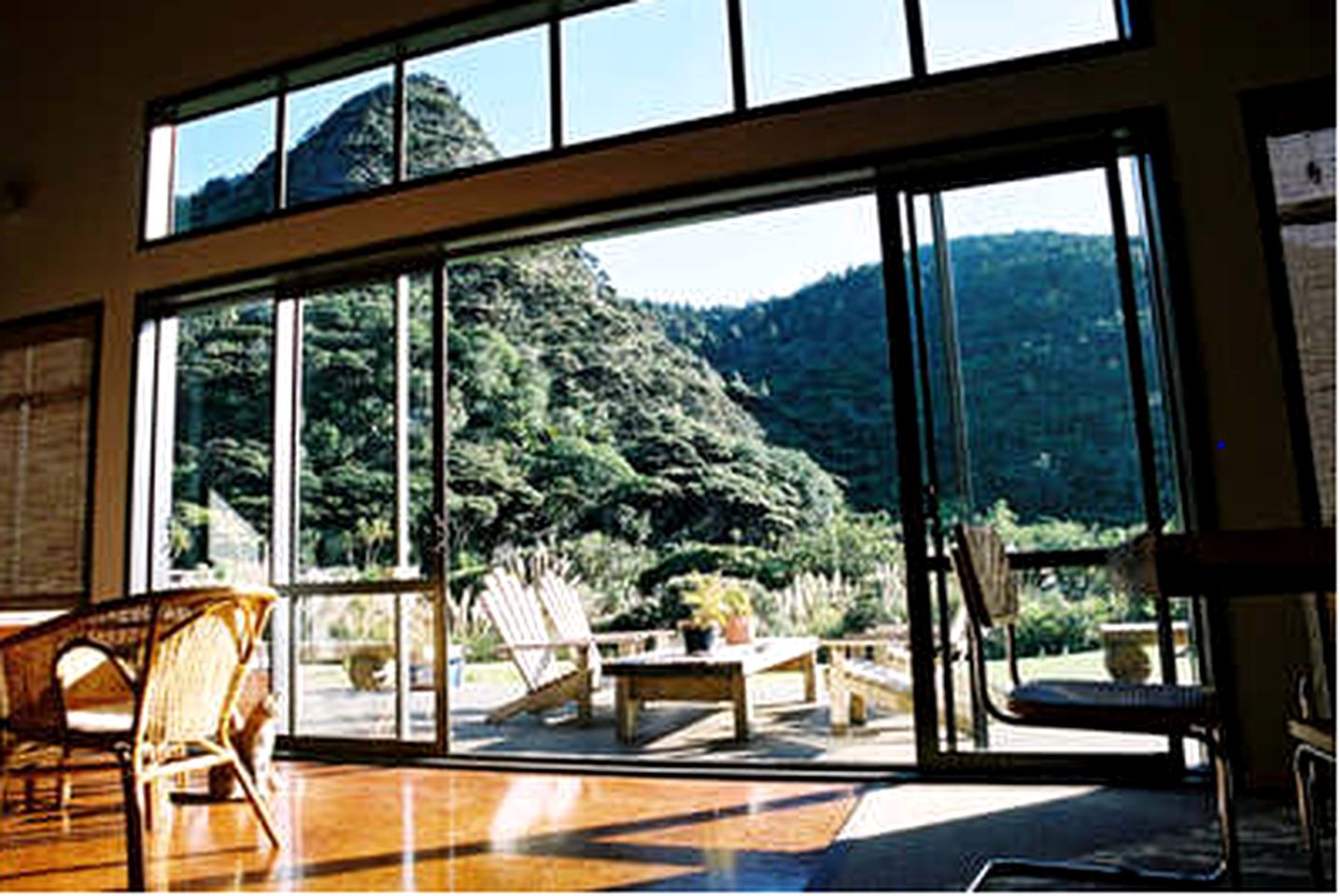 Nature Lodges (Piha, North Island, New Zealand)