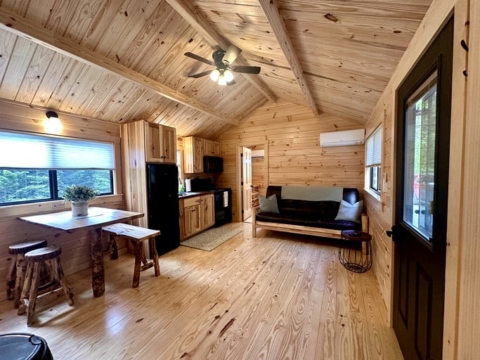 Cabins (United States of America, Steuben, Maine)