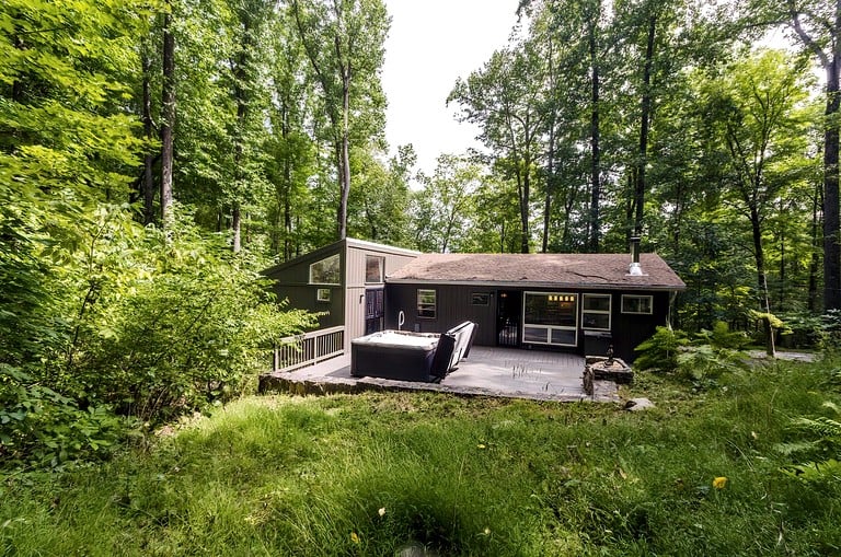 Cabins (United States of America, Berkeley Springs , West Virginia)