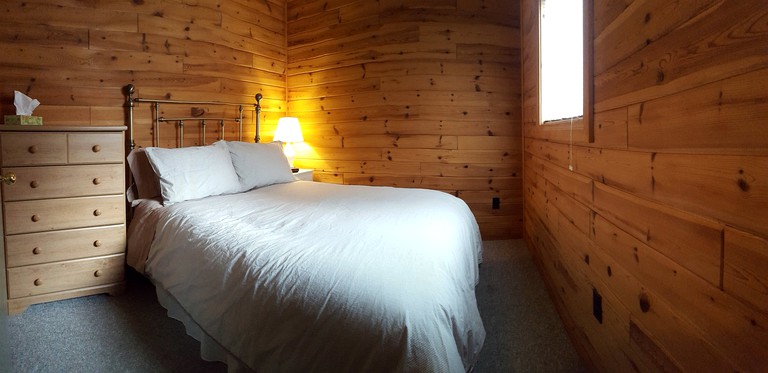 Cottages (Algonquin Park, Ontario, Canada)