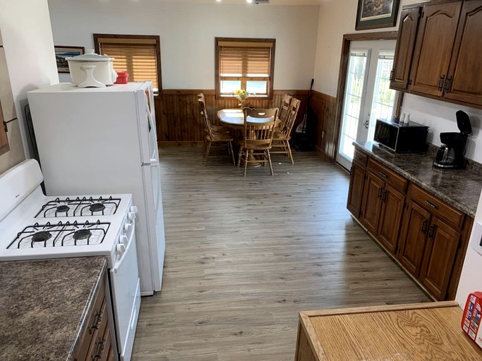 Cabins (United States of America, Au Gres, Michigan)