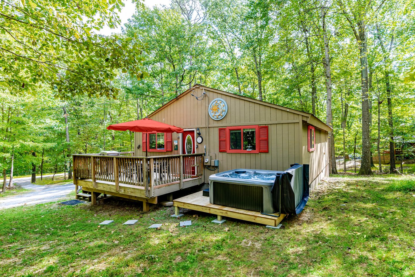 Cabins (United States of America, Hedgesville, West Virginia)