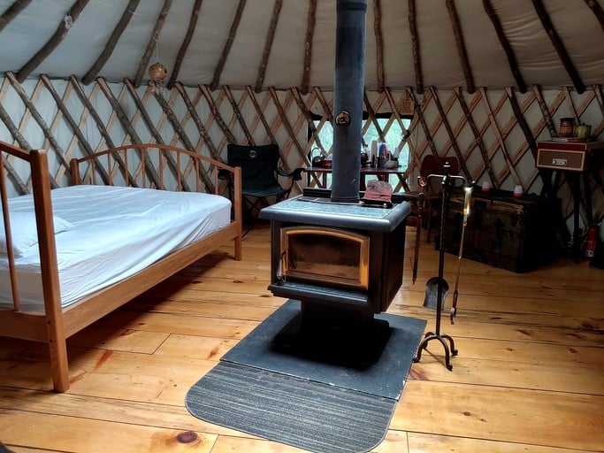 Yurts (United States of America, Chatham, New Hampshire)