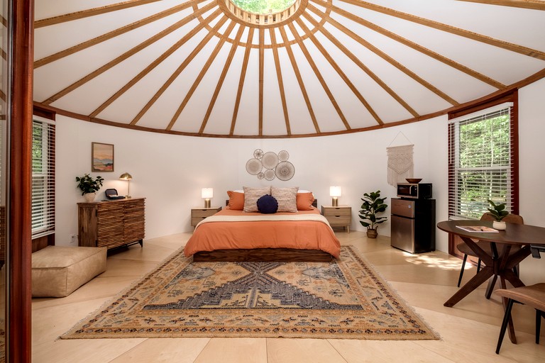 Yurts (United States of America, Balsam Grove, North Carolina)