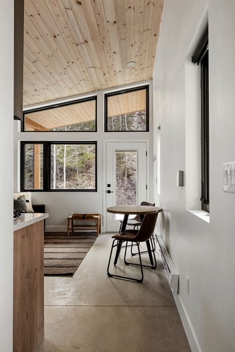 Cabins (United States of America, Grant, Colorado)