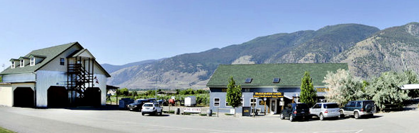 Nature Lodges (Cawston, British Columbia, Canada)