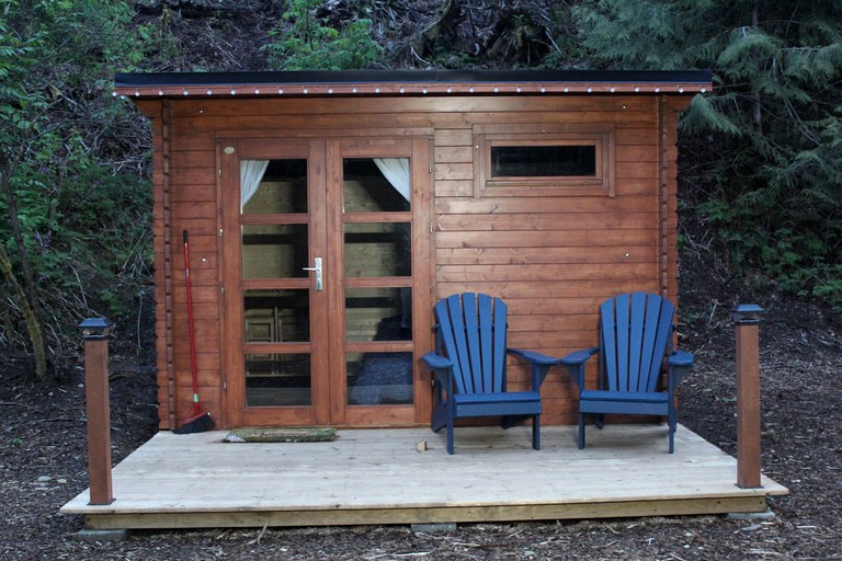 Log Cabins (Canada, Duncan, British Columbia)