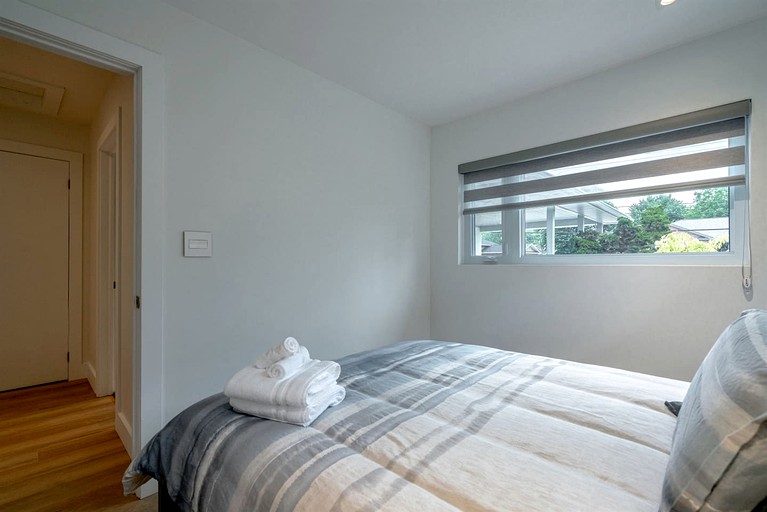 Cottages (Canada, Leamington, Ontario)