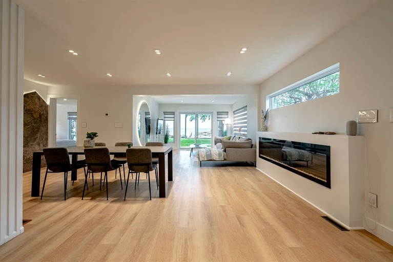 Cottages (Canada, Leamington, Ontario)