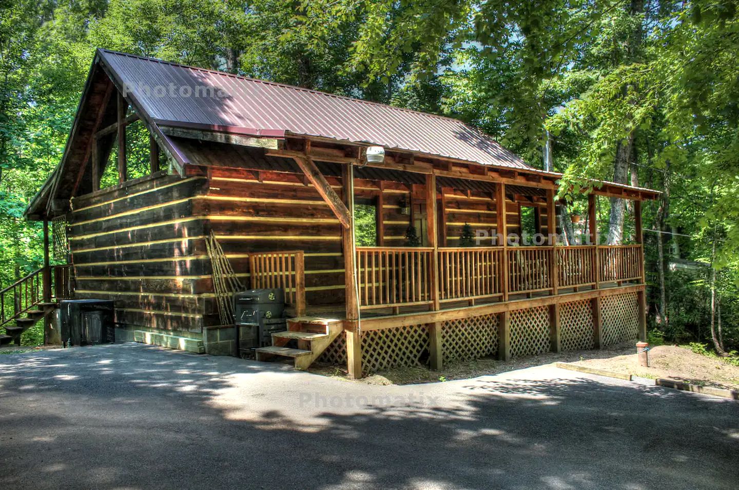 This cabin is surrounded by the wonders of nature for a true Tennessee glamping experience
