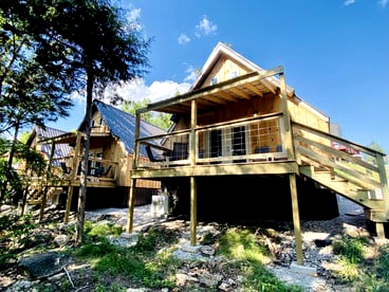 Table Rock Lake Glamping Getaway in a Luxury Cabin