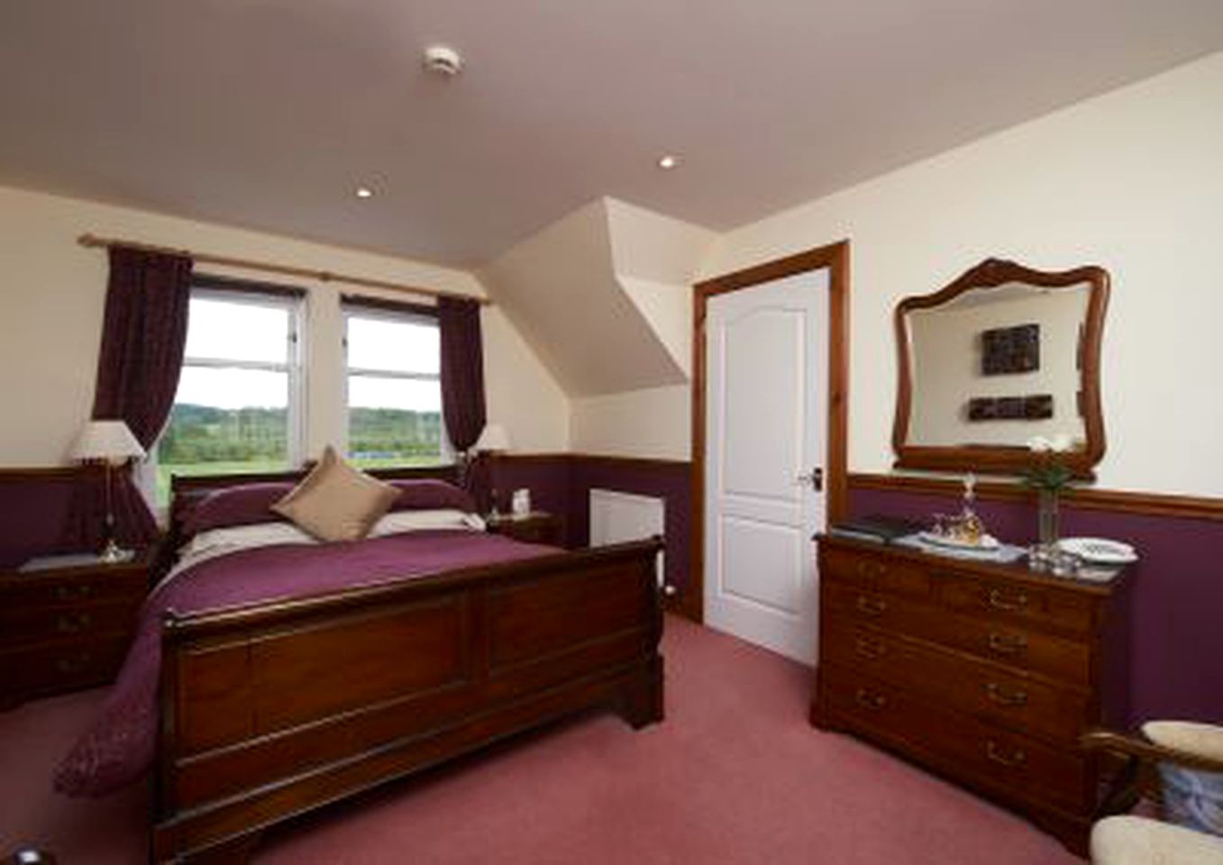 Nature Lodges (Inverness, Scotland, United Kingdom)