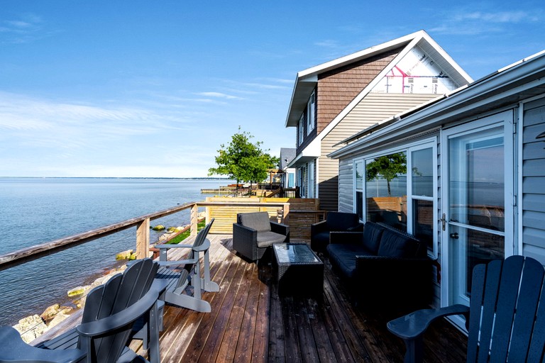 Cottages (Canada, Leamington, Ontario)