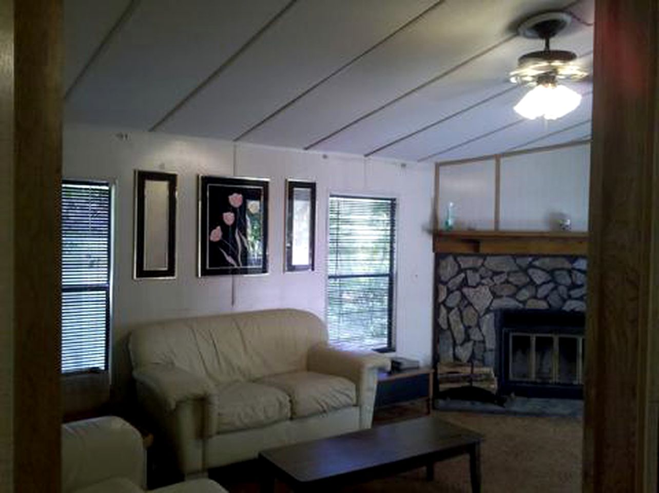Cabins (Brunswick, Georgia, United States)