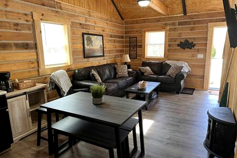 Cabins (United States of America, Birdseye, Indiana)