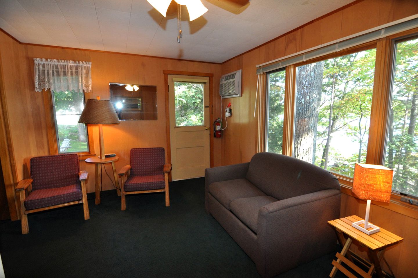 Cabins (Lac du Flambeau, Wisconsin, United States)
