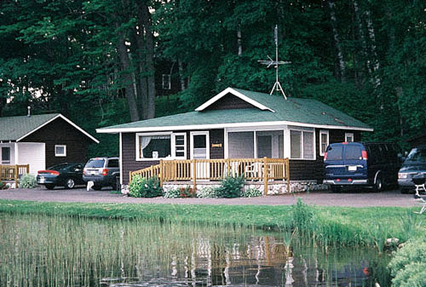 Cabins (Lac du Flambeau, Wisconsin, United States)