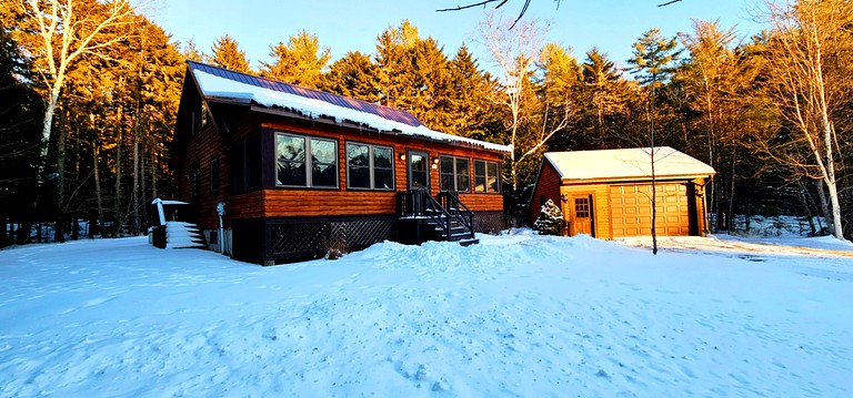 Cabins (United States of America, Beaver Cove, Maine)