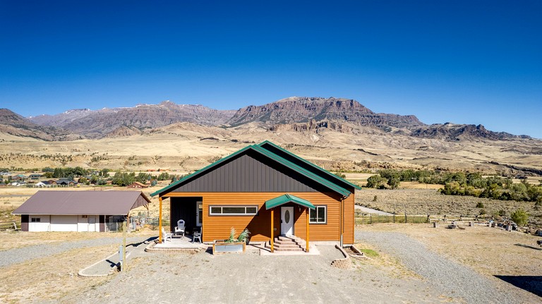 Cabins (United States of America, Cody, Wyoming)