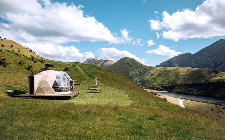 Domes (New Zealand, Moke Lake, South Island)