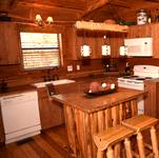 Log Cabins (Canyon Lake, Texas, United States)