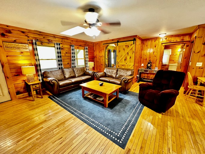 Cabins (United States of America, Jamaica, Vermont)