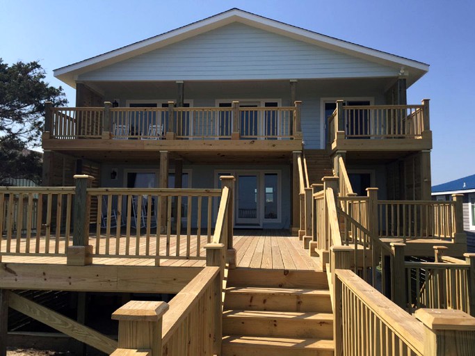Beach Houses (Holden Beach, North Carolina, United States)