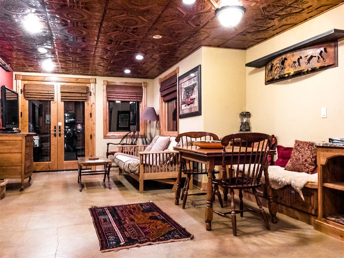 Idyllic Suite Rental for a Relaxing Weekend Getaway in Northern Idaho | Nature Lodges (Sandpoint, Idaho, United States of America)