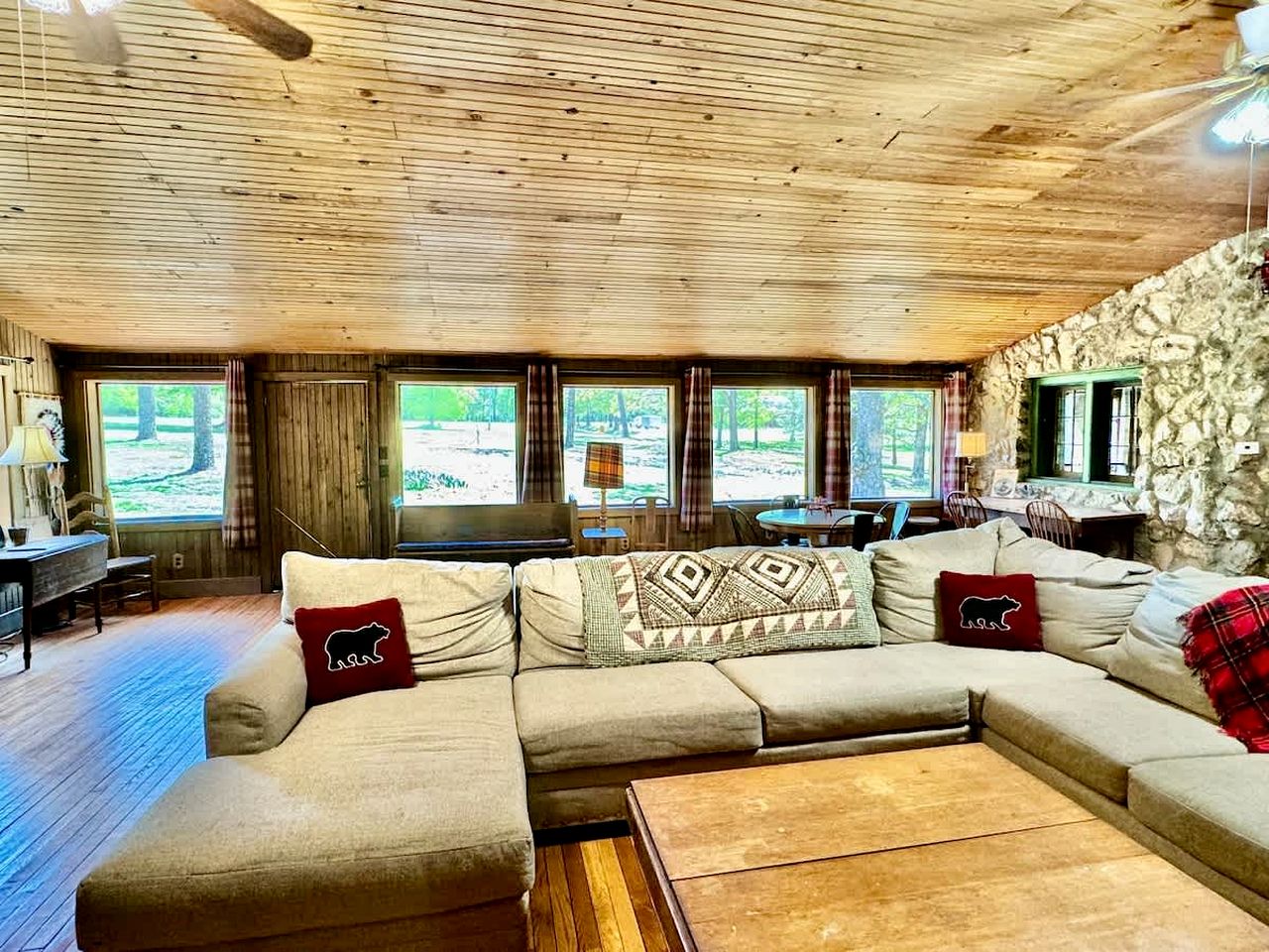 Tranquil Riverfront Cabin Retreat with Wildlife, Trails & Open Skies in Tahlequah, Oklahoma