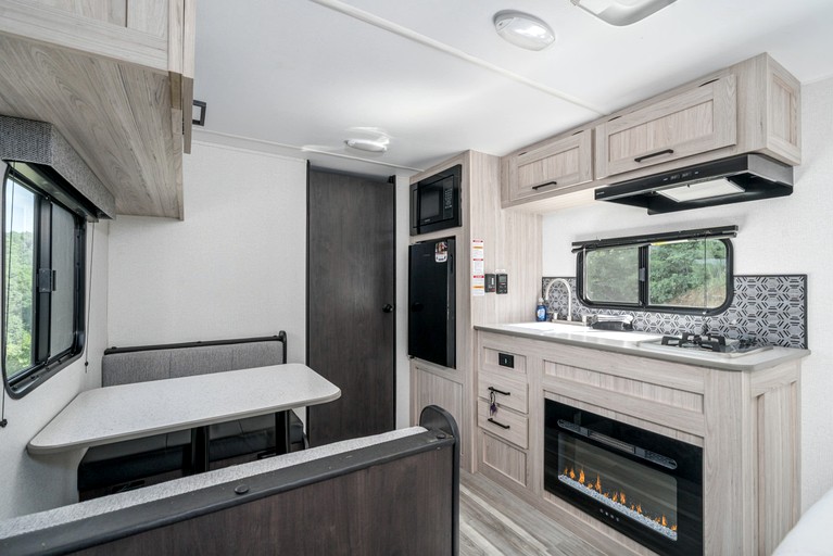 Caravans (United States of America, Blue Ridge, Georgia)