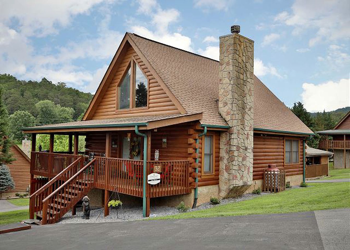 Log Cabins (Sevierville, Tennessee, United States)