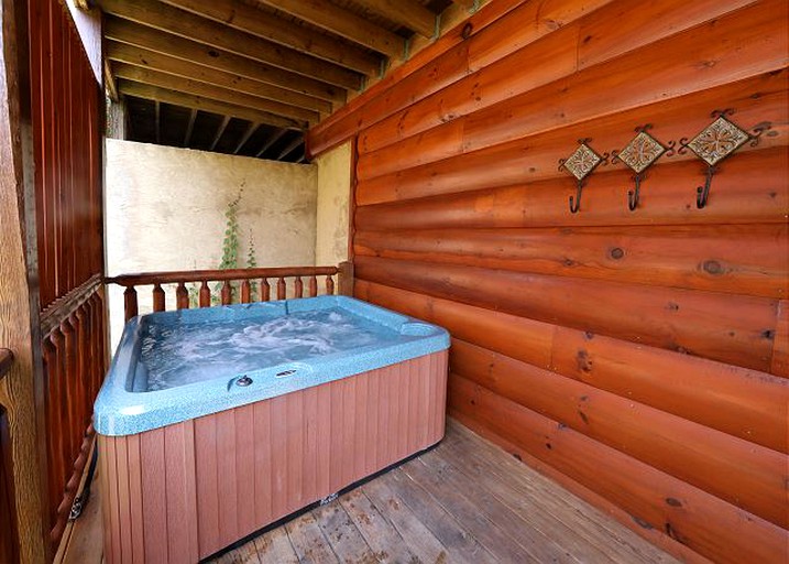 Log Cabins (Sevierville, Tennessee, United States)